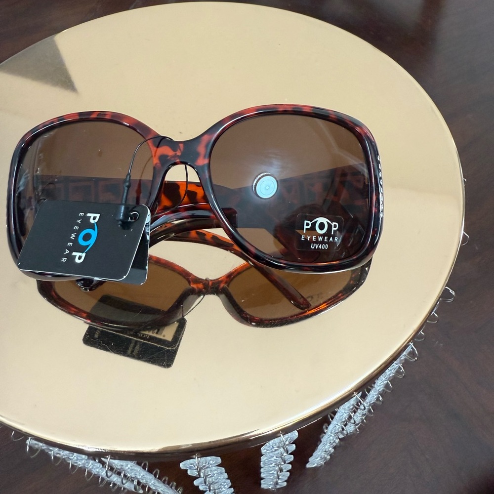 Pop Eyewear Geometric Embellished Sunglasses - Picture 3 of 3